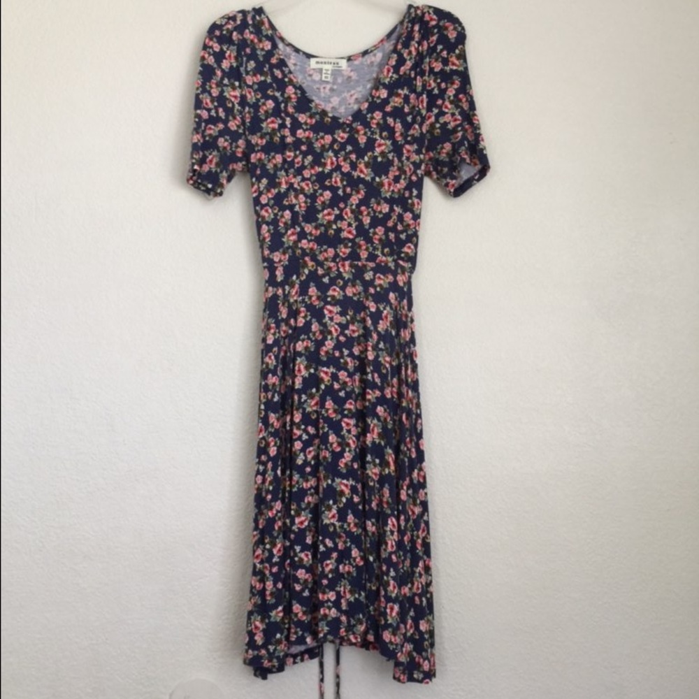 Floral dress with tie on the back!